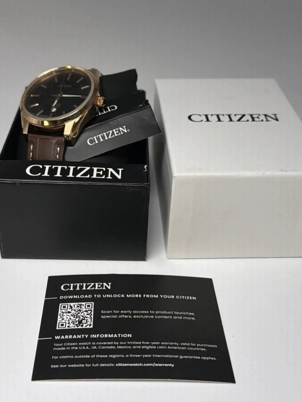 Citizen Quartz WR100 Gold Tone Black Dial Men's Watch Brown Leather Box/Papers